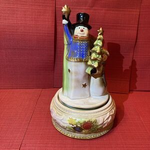 Elements Christmas Ceramic Hope Snowman / Figurine Music Box Reach for the stars